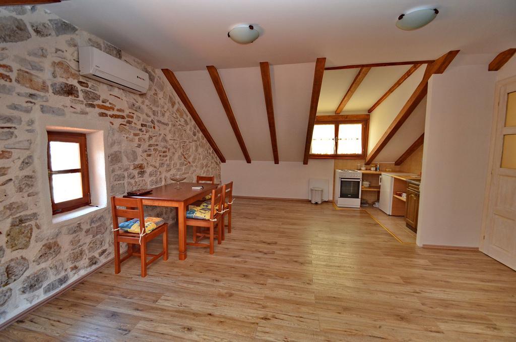 Apartments Historic Stone House Kotor Zimmer foto