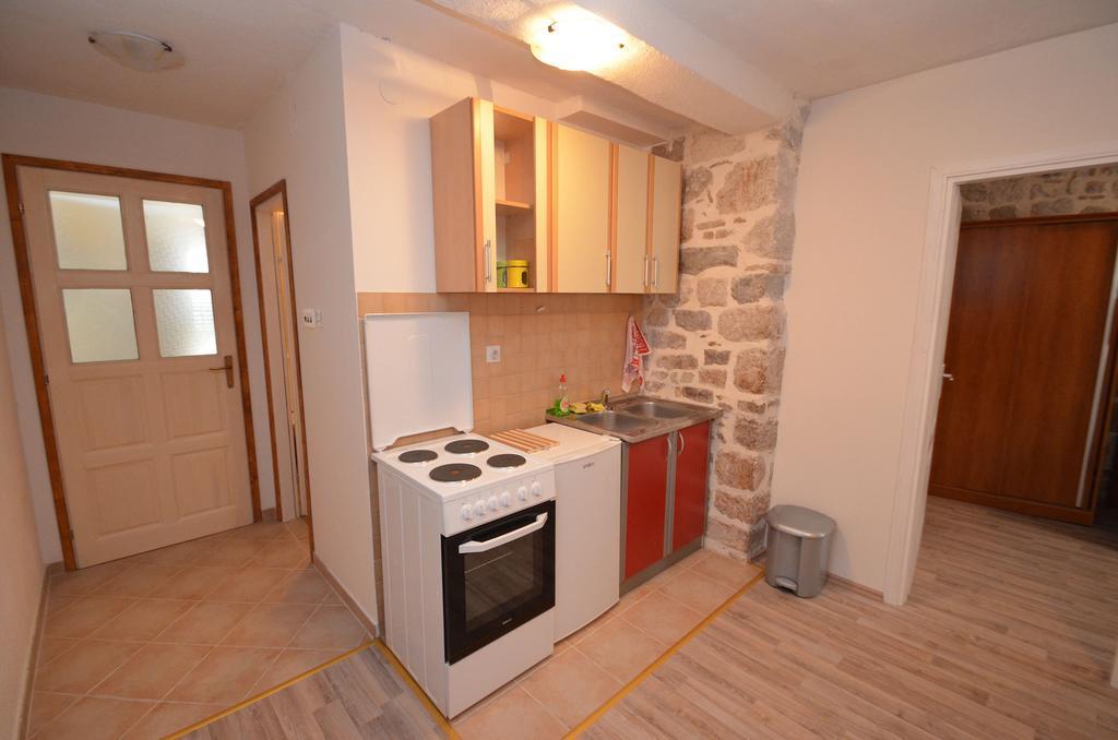 Apartments Historic Stone House Kotor Zimmer foto